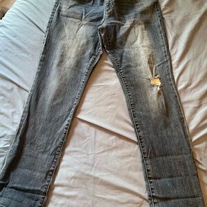 Kut from the Kloth Gray Boyfriend Jeans with Distressed Details